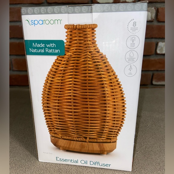 Spa Room Essential Oil Diffuser - Picture 2 of 6